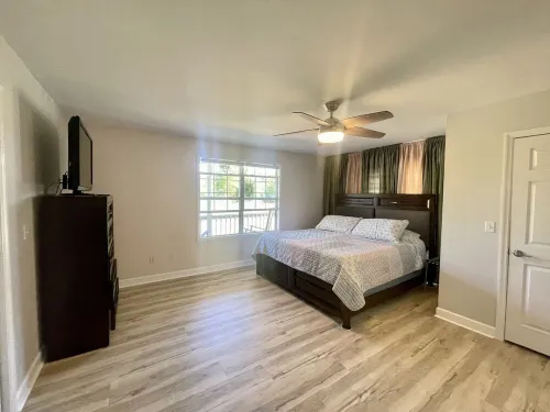 Serendipity Farm has country charm, Just North of Nash, Sleeps 10 w/pool.