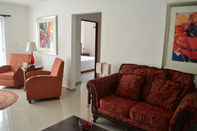 Quiet Apartment With Ocean View w/ Pool Hotels in 