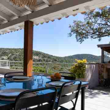 Magnifique Maison Moderne 5 Chambres vue mer Piscine Chauffée Palombaggia Dining/Meeting Rooms