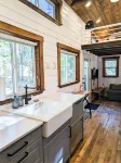 Cozy Tiny Home - Farm Stay - Near Qualicum Beach Hotel a Nanaimo H