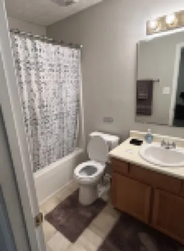 Comfy 2 Bedroom 2.5 bath Downtown Fayetteville