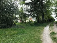 Longère in Berry with swimming pool on the edge of a castle park