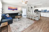 Beautiful Villa in Myrtle Beach within 4 min walk to the beach