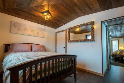 Coulee Creek Cabin Hotels in der Nähe von Swift Current Museum