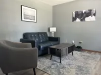 West Des Moines Bungalow 웨스트디모인 호텔