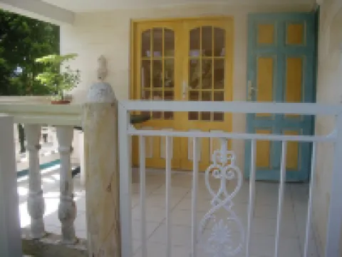 Bottom of villa for rent in diamond (F3)