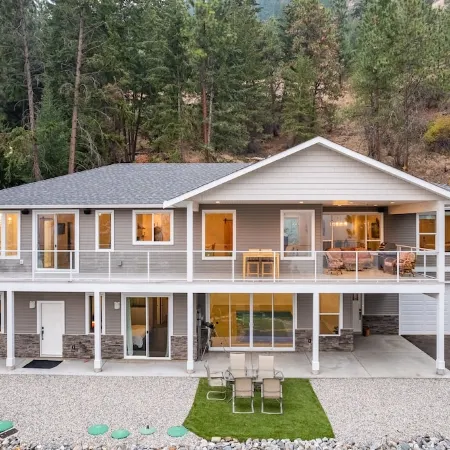 Okanagan Lakeview Oasis, 2 Bed, 2 Bath, Sleeps 6