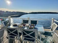 Luxury Minot Oceanfront • Dog Friendly • Hot Tub • 5BR • Families & Groups