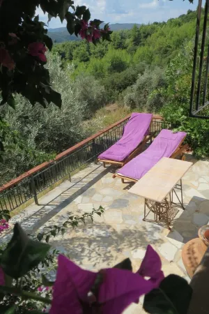 Spiti Avra - Pilioritic house with valley view - 2km from the sea