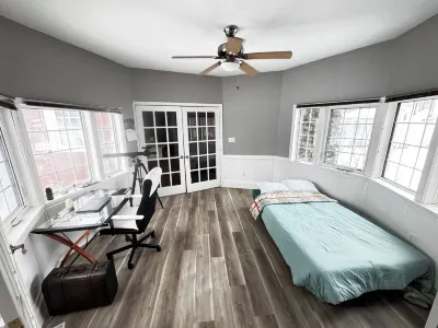 Lakeview Cabin – Ice Fishing & 4-Season Getaway Hotels in 