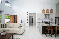 Charming Villa, 5 min walk to Marino Ballena Beach