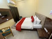 Saraswati Luxurius Home Stay فنادق في أيوديا