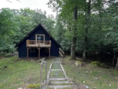 Abundant Acres Retreat 5 minutes from first chair on Beech Mountain, sleeps 9 Hotels in Beech Mountain