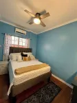 Cozy, serene retreat minutes away from the city center.