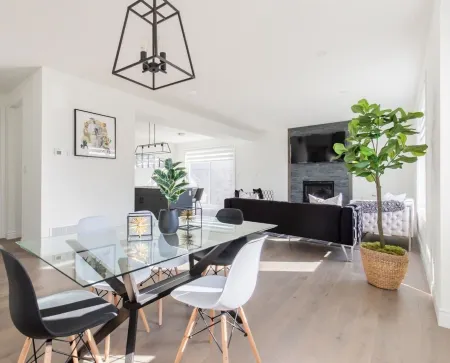 Comfortable Lux | Sleeps 10 | PingPong, Cozy Family Movie Room