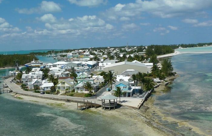 Island Breeze Spanish Wells with free Golf Cart Kayak & Paddle Board oct 2019