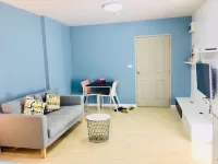 Jolie studio meuble avec lits doubles personnes sur Lucenay, prox commerces.