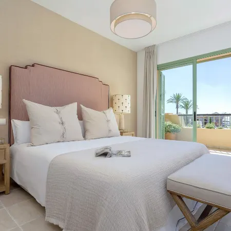 Exclusive 2BD Apartment Heated Pool Flamingos Golf