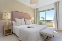 Exclusive 2BD Apartment Heated Pool Flamingos Golf
