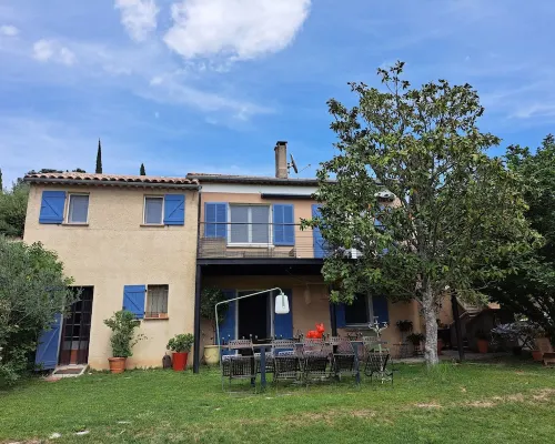 Price PROMO House Cotignac 6 pers bright beautiful garden view, all inclusive price! Hotele w: Cotignac