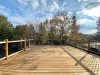 Vibrant City Retreat Hotels in Thornhill