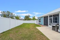 Coastal Escape: 3Br + Pet-Friendly + Golf Cart!