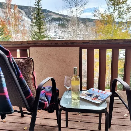 Spacious 5-Bedroom Vail Home • Private Hot Tub • on Free Shuttle Route