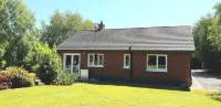 Cottage on Lough Ree / River Shannon in the heart of Ireland Hotel a 