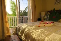 CASITA ON THE SHORES OF THE CARIBBEAN SEA. Hotels near Bacalar Chico National Park and Marine Reserve