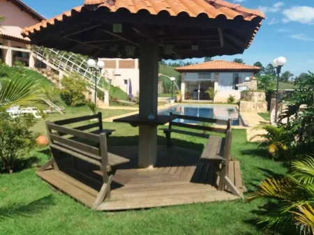 Chacara Fernandes up to 20 people. Отели в г. Майринки