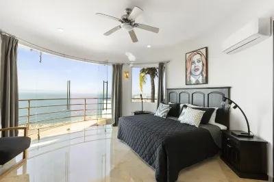 Private Infinity Pool Villa, Amazing Ocean Views, Sunsets, Palapa Bar & More! Hotels in 