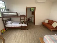 Bungalow, floor 2, Ocean View, sleeps 4, king-size bed,10 min from Curu Nat Park Hôtels à proximité de : Îles Tortuga