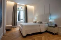 Historic Apartment, in pedestrian zone 50 mt from the sea.