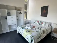 Surfs Reach - a stunning beachfront retreat Hotels near Wharekura Reserve