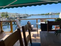 Beautiful 2BR and 2 en-suite bathroom with Marina and Sunset views Hotel a Jolly Harbour