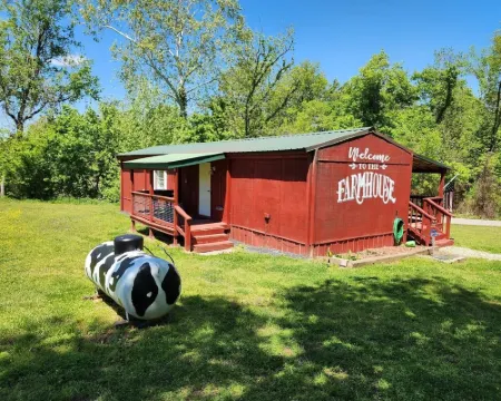 The Farmhouse a quiet retreat in a country setting 瑟西縣酒店