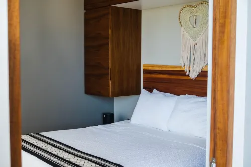 LUXURIOUS 2 STORY PH / PREMIUM AREA / PRIVATE PLUNGE POOL / HEART OF ALDEA ZAMA
