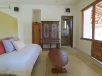 Villa Gardenia - Casa Cactus by the sea La Sonrisa de la Muerte附近的飯店