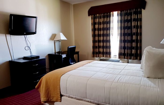 Yorktown Inn and Suites