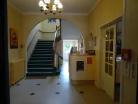 Hotel du Cheval Blanc Hotels in Pouzauges