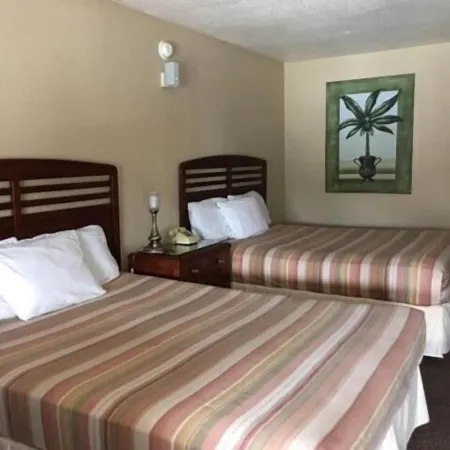 Dinner Bell Motel