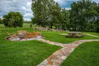 Fairway Inn Hotels in Carroll County