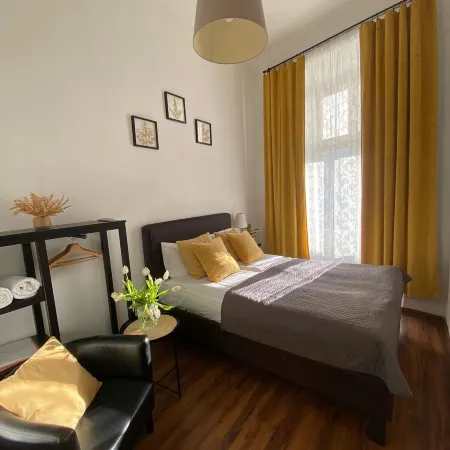 Krakow Apartments & Rooms