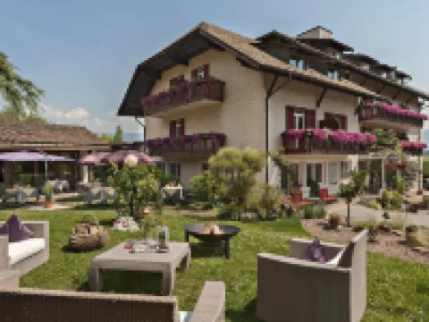 安格堡布魯蒙酒店 阿皮亞諾蘇拉斯特拉達德爾維諾酒店