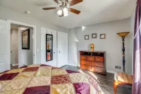 Easy Access to I-77 & I-20: Columbia Duplex! - 2-Star