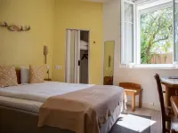Hôtel du Soleil โรงแรมในแซ็ง-ราแฟล