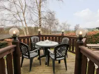 Snowy Owl Lodge Hotels in Saint Harmon