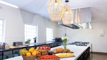 Stoke Beach House Отели в г. Clontarf