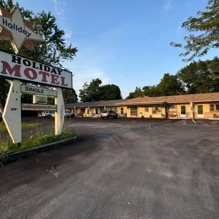 Holiday Motel