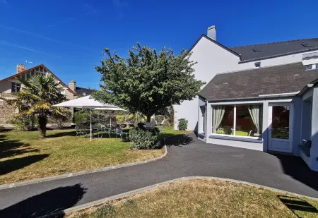 Hotel Logis Au Moyne de Saire